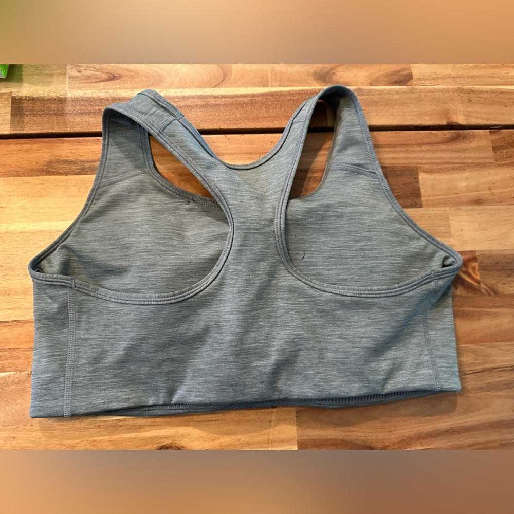 Nike Women’s Smoke Gray Heather Swoosh | 1X - Picture 2 of 4